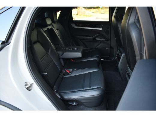 Porsche Cayenne 3.0 S E-Hybrid Pano Trekh ACC HUD 360 Chrono 22inch ActivLease financial lease