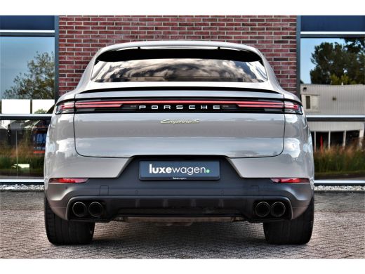 Porsche Cayenne 3.0 S E-Hybrid Pano Trekh ACC HUD 360 Chrono 22inch ActivLease financial lease