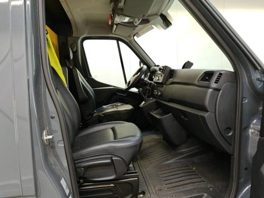 Renault Master 2.3 dCi 150 BAKWAGEN MEUBELBAK LOWLINER ActivLease financial lease