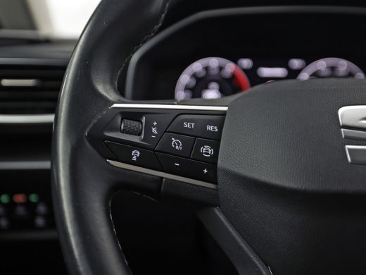 Seat Leon 1.5 TSI Sport (4 CILINDER, VIRTUAL COCKPIT, APPLE CARPLAY, GROOT NAVI, CAMERA, SPORTSTOELEN, GETI... ActivLease financial lease