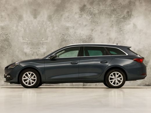 Seat Leon 1.5 TSI Sport (4 CILINDER, VIRTUAL COCKPIT, APPLE CARPLAY, GROOT NAVI, CAMERA, SPORTSTOELEN, GETI... ActivLease financial lease