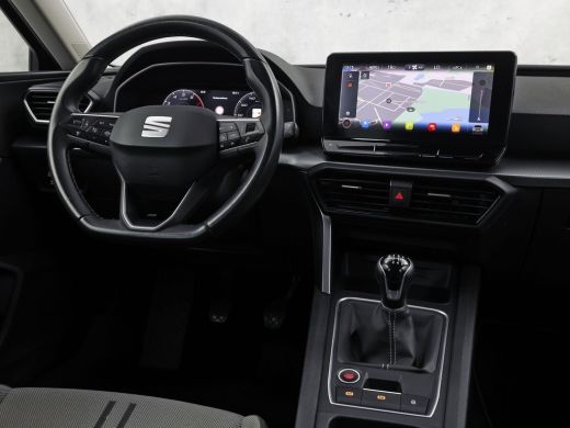 Seat Leon 1.5 TSI Sport (4 CILINDER, VIRTUAL COCKPIT, APPLE CARPLAY, GROOT NAVI, CAMERA, SPORTSTOELEN, GETI... ActivLease financial lease