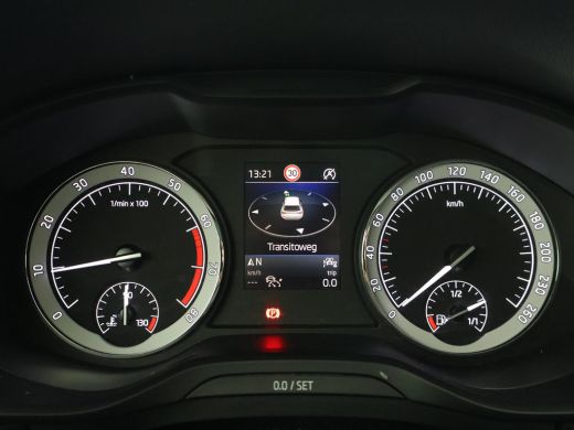Skoda Kodiaq 1.5 TSI 150 PK + WEGKL. TREKHAAK 1800 KG | CARPLAY | CANTON | ADAPTIVE CRUISE | CAMERA ActivLease financial lease