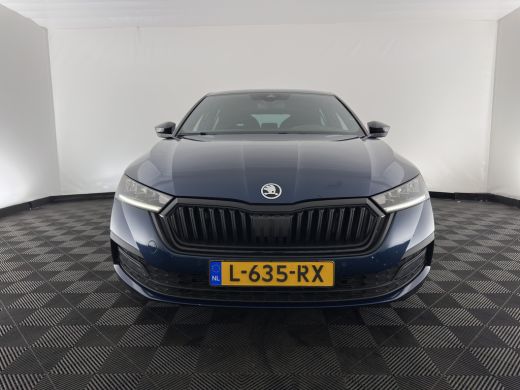 Skoda Octavia 1.0 e-TSI Sport Business MHEV (INCL-BTW) Aut. *FULL-LED | DIGI-COCKPIT | ADAPTIVE-CRUISE | SPORTS... ActivLease financial lease