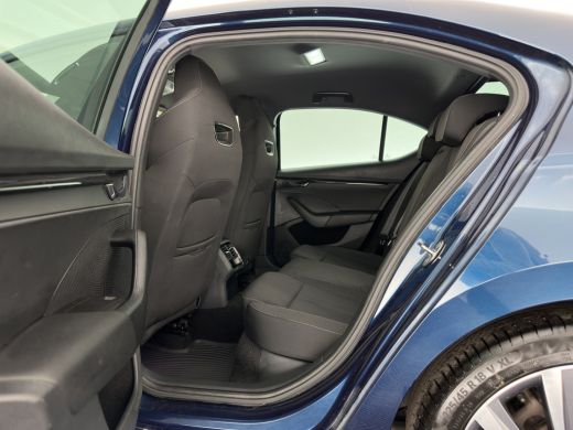 Skoda Octavia 1.0 e-TSI Sport Business MHEV (INCL-BTW) Aut. *FULL-LED | DIGI-COCKPIT | ADAPTIVE-CRUISE | SPORTS... ActivLease financial lease
