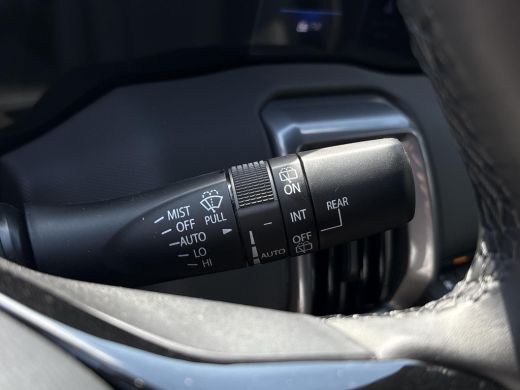 Suzuki e Vitara Style 61 kWh | Nieuwe auto | Direct uit voorraad leverbaar | ActivLease financial lease