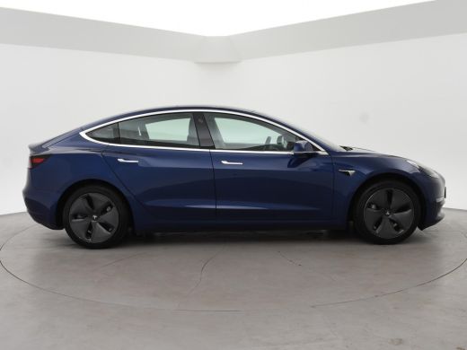 Tesla Model 3 LONG RANGE AWD 75 kWh + TREKHAAK AFNEEMBAAR | PANORAMA | ZWART LEDER | STOELVERW. V+A ActivLease financial lease