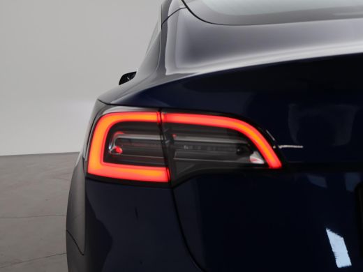Tesla Model 3 LONG RANGE AWD 75 kWh + TREKHAAK AFNEEMBAAR | PANORAMA | ZWART LEDER | STOELVERW. V+A ActivLease financial lease