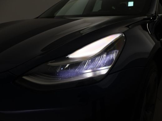 Tesla Model 3 LONG RANGE AWD 75 kWh + TREKHAAK AFNEEMBAAR | PANORAMA | ZWART LEDER | STOELVERW. V+A ActivLease financial lease