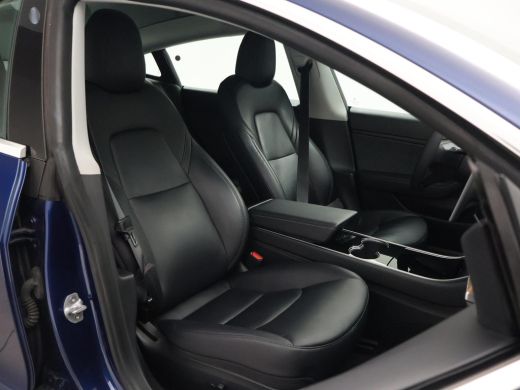 Tesla Model 3 LONG RANGE AWD 75 kWh + TREKHAAK AFNEEMBAAR | PANORAMA | ZWART LEDER | STOELVERW. V+A ActivLease financial lease