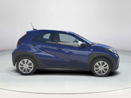 Toyota Aygo 1.0 VVT-i MT Play ActivLease financial lease