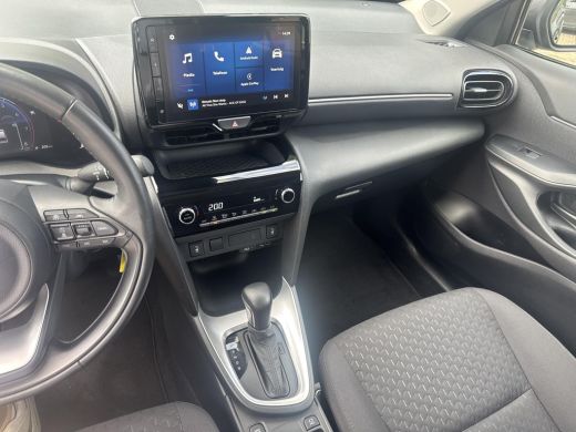 Toyota Yaris Cross 1.5 Hybrid 115 Business Plus | 06-10141018 Voor meer informatie ActivLease financial lease