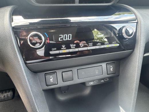 Toyota Yaris Cross 1.5 Hybrid 115 Business Plus | 06-10141018 Voor meer informatie ActivLease financial lease