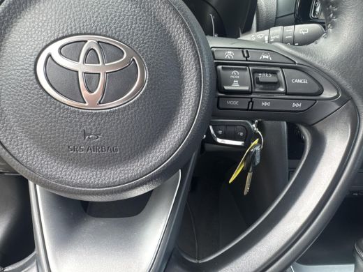 Toyota Yaris Cross 1.5 Hybrid 115 Business Plus | 06-10141018 Voor meer informatie ActivLease financial lease
