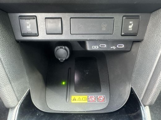 Toyota Yaris Cross 1.5 Hybrid 115 Dynamic Comfort Pack | 06-10141018 Voor meer informatie ActivLease financial lease