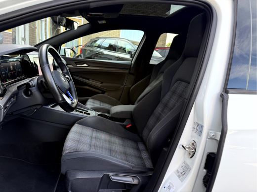 Volkswagen Golf 1.4 eHybrid GTE Panoramadak, 18''Lmv, Camera ActivLease financial lease