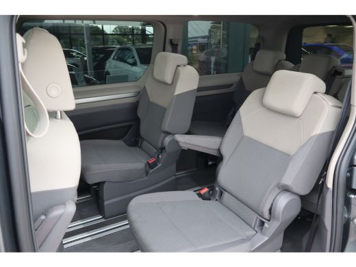 Volkswagen Multivan 1.4 eHybrid L2H1 Life Business 150PK | Achteruitrijcamera | Airco (automatisch) | Apple Carplay/A... ActivLease financial lease