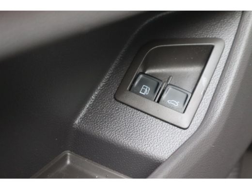 Volkswagen Multivan 1.4 eHybrid L2H1 Life Business 150PK | Achteruitrijcamera | Airco (automatisch) | Apple Carplay/A... ActivLease financial lease