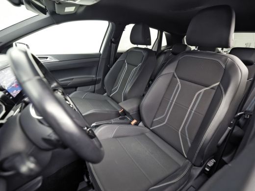 Volkswagen Polo 1.0 TSI R-Line Sport Automaat (VIRTUAL COCKPIT, ZWART HEMEL, GROOT NAVI, CLIMATE, LEDER, SPORTSTO... ActivLease financial lease