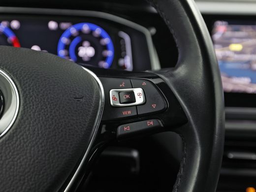 Volkswagen Polo 1.0 TSI R-Line Sport Automaat (VIRTUAL COCKPIT, ZWART HEMEL, GROOT NAVI, CLIMATE, LEDER, SPORTSTO... ActivLease financial lease