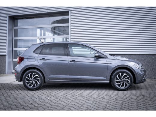 Volkswagen Polo Life Edition | 'App-Connect' smartphone integratie | Airconditioning automatisch (Climatronic), 2... ActivLease financial lease