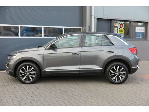 Volkswagen T-Roc 1.0 TSI 85kw 116pk Style Led, Virtual Cockpit, LMV, Camera , Trekhaak afneembaar, DAB+ ,Navigatie... ActivLease financial lease