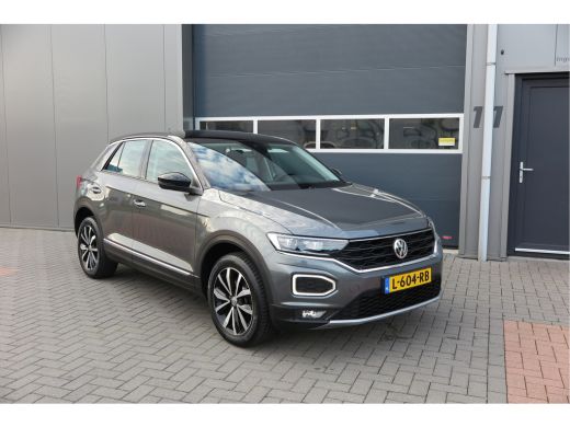 Volkswagen T-Roc 1.0 TSI 85kw 116pk Style Led, Virtual Cockpit, LMV, Camera , Trekhaak afneembaar, DAB+ ,Navigatie... ActivLease financial lease