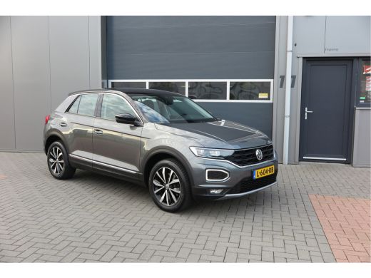 Volkswagen T-Roc 1.0 TSI 85kw 116pk Style Led, Virtual Cockpit, LMV, Camera , Trekhaak afneembaar, DAB+ ,Navigatie... ActivLease financial lease