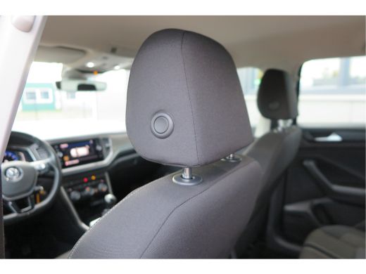 Volkswagen T-Roc 1.0 TSI 85kw 116pk Style Led, Virtual Cockpit, LMV, Camera , Trekhaak afneembaar, DAB+ ,Navigatie... ActivLease financial lease