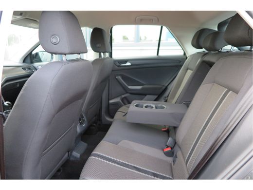 Volkswagen T-Roc 1.0 TSI 85kw 116pk Style Led, Virtual Cockpit, LMV, Camera , Trekhaak afneembaar, DAB+ ,Navigatie... ActivLease financial lease