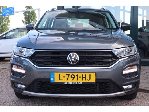 Volkswagen T-Roc 1.5 TSI Style 150PK Automaat | Airco | Cruise control adaptief | Navigatiesysteem ActivLease financial lease