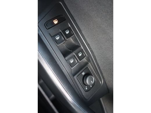 Volkswagen T-Roc 1.5 TSI Style 150PK Automaat | Airco | Cruise control adaptief | Navigatiesysteem ActivLease financial lease