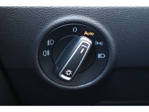 Volkswagen T-Roc 1.5 TSI Style 150PK Automaat | Airco | Cruise control adaptief | Navigatiesysteem ActivLease financial lease