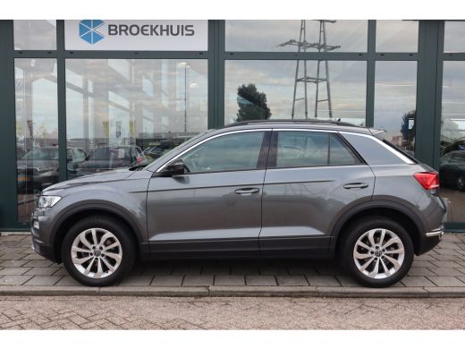 Volkswagen T-Roc 1.5 TSI Style 150PK Automaat | Airco | Cruise control adaptief | Navigatiesysteem ActivLease financial lease