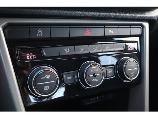 Volkswagen T-Roc 1.5 TSI Style 150PK Automaat | Airco | Cruise control adaptief | Navigatiesysteem ActivLease financial lease