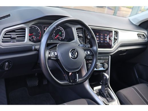 Volkswagen T-Roc 1.5 TSI Style 150PK Automaat | Airco | Cruise control adaptief | Navigatiesysteem ActivLease financial lease