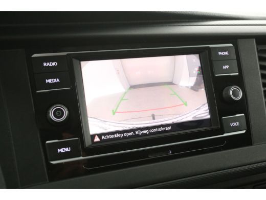 Volkswagen Transporter 2.0 TDI L2H1 150PK | Automaat | Airco | Camera | Cruise | 3 Zits | 2xSchuifdeur | Trekhaak | Carplay ActivLease financial lease