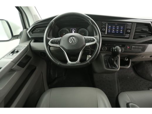 Volkswagen Transporter 2.0 TDI L2H1 150PK | Automaat | Airco | Camera | Cruise | 3 Zits | 2xSchuifdeur | Trekhaak | Carplay ActivLease financial lease