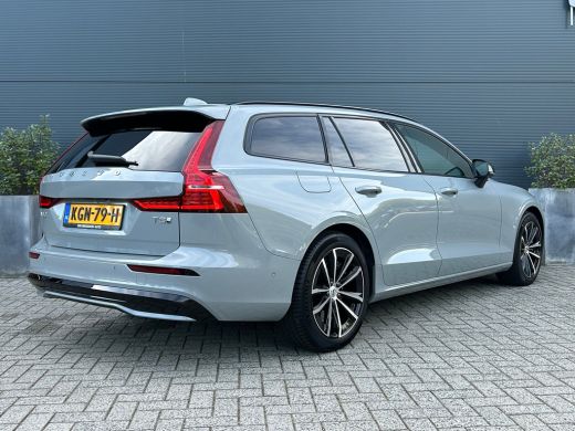 Volvo  V60 2.0 T8 Plug-in hybrid AWD Plus Dark | Panoramadak | Trekhaak | HUD | Harman/Kardon | ActivLease financial lease