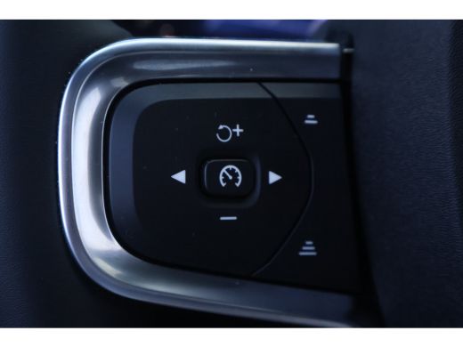 Volvo  XC40 2.0 B4 Plus Black Edition | Harman Kardon | Trekhaak | Pano | ActivLease financial lease