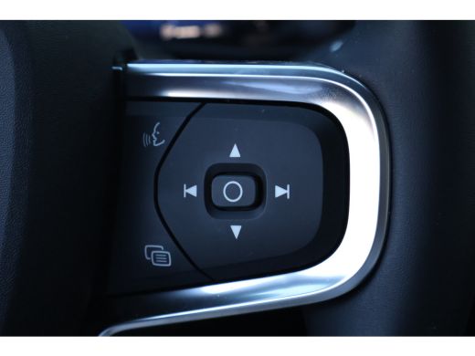 Volvo  XC40 2.0 B4 Plus Black Edition | Harman Kardon | Trekhaak | Pano | ActivLease financial lease