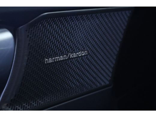 Volvo  XC40 2.0 B4 Plus Black Edition | Harman Kardon | Trekhaak | Pano | ActivLease financial lease