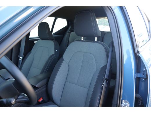 Volvo  XC40 2.0 B4 Plus Dark | Fjord Blue | Trekhaak | Harman Kardon | ActivLease financial lease