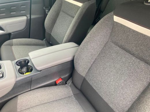 Citroën C5 Aircross 1.6 Plug-in Hybrid 225 &euml;-Series Airco | Camera | Cruise Control | DAB | Dode Hoek | Keyless | LMV... ActivLease financial lease