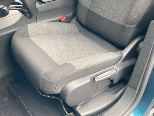 Citroën C5 Aircross 1.6 Plug-in Hybrid 225 &euml;-Series Airco | Camera | Cruise Control | DAB | Dode Hoek | Keyless | LMV... ActivLease financial lease