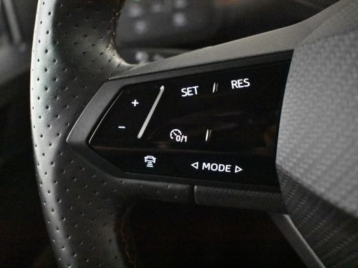 CUPRA Born Adrenaline One 62 kWh l Achteruitrijcamera | App connect | Stoel en Stuurverwarming  l Navi l PDC... ActivLease financial lease