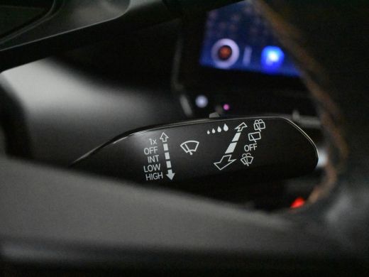 CUPRA Born Adrenaline One 62 kWh l Achteruitrijcamera | App connect | Stoel en Stuurverwarming  l Navi l PDC... ActivLease financial lease