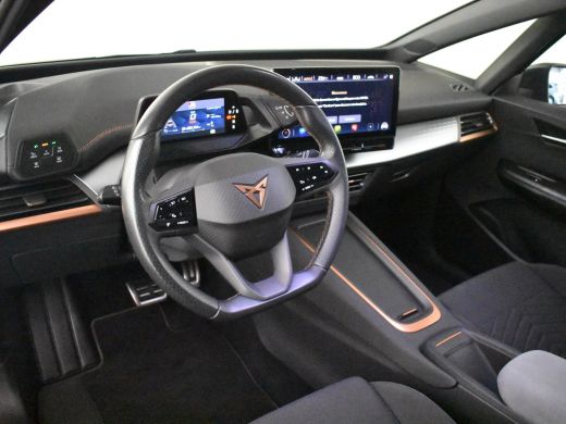 CUPRA Born Adrenaline One 62 kWh l Achteruitrijcamera | App connect | Stoel en Stuurverwarming  l Navi l PDC... ActivLease financial lease