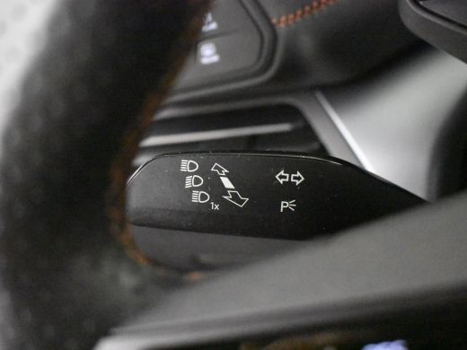 CUPRA Born Essential 62 kWh 204PK | Achteruitrijcamera | Parkeer assistent | Adapt cruise | Stoel/stuurverw ... ActivLease financial lease
