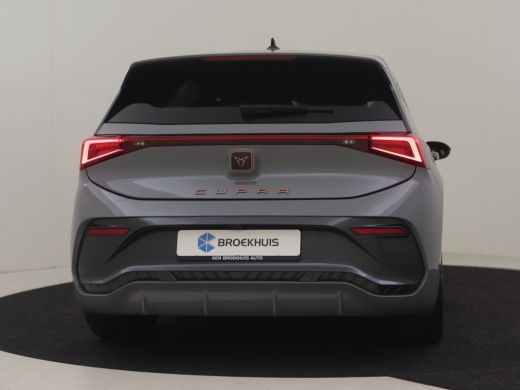 CUPRA Born Essential 62 kWh 204PK | Achteruitrijcamera | Parkeer assistent | Adapt cruise | Stoel/stuurverw ... ActivLease financial lease